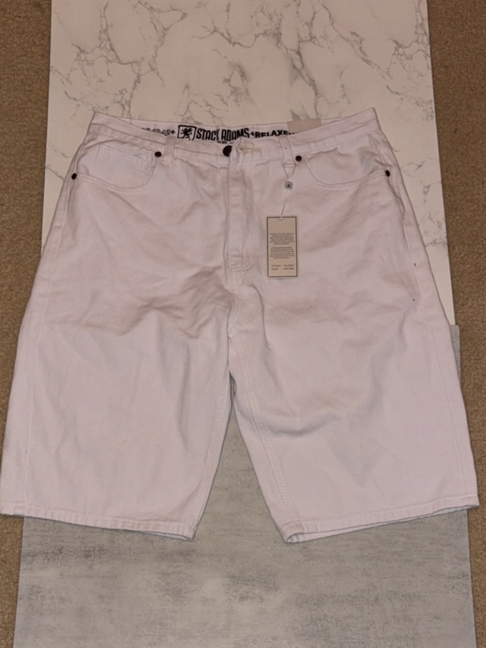 NWT Stacy Adams Optic White Relaxed Flat-Front MEN’S Shorts